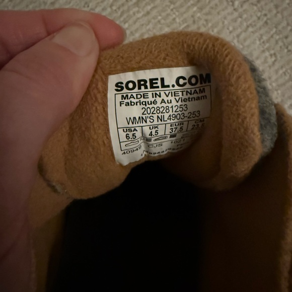 Sorel Kinetic Breakthrough Caribou Boots - Picture 6 of 10